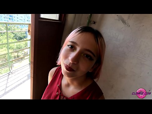 ❤️ Sensual student thith një të huaj në pjesën e jashtme - sperma në fytyrën e tij ❤ Video seksi në pornografi sq.bestsexporno.ru ️❤